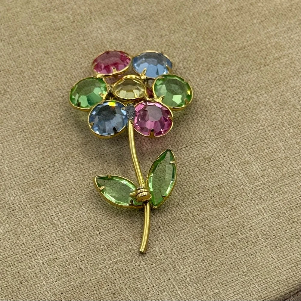 Vintage uranium glass 1980s Elegant Multicolor Floral Brooch - Picture 5 of 9